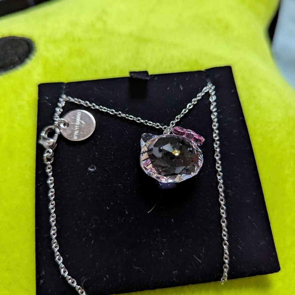 Hello Kitty X Swarovski Necklace Kitty Head Clear Pink Bow - Picture 5 of 8